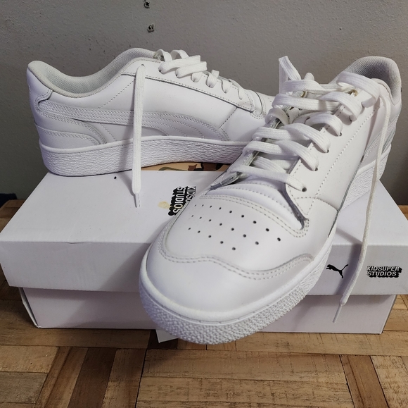 Puma Ralph Sampson low all white with golden embroidery on the logo. - Picture 2 of 4